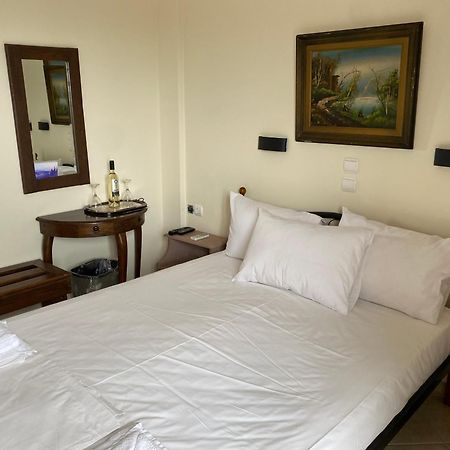 Vervekis Apartments Фискардо Екстериор снимка