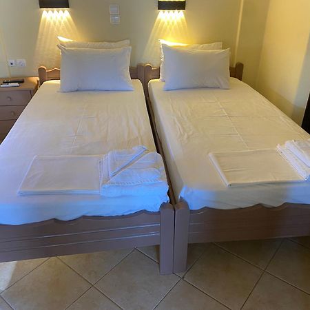 Vervekis Apartments Фискардо Екстериор снимка