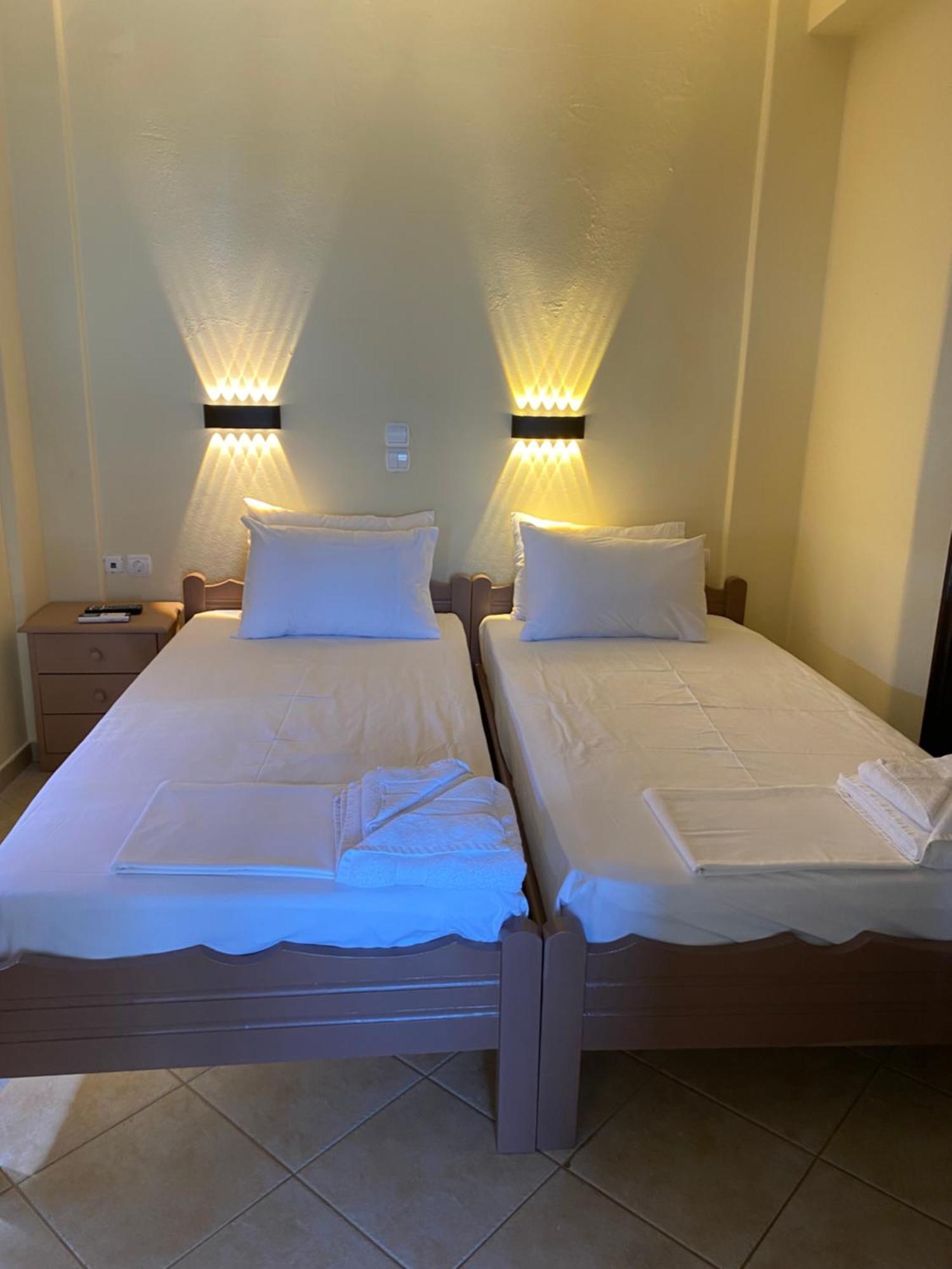 Vervekis Apartments Фискардо Екстериор снимка