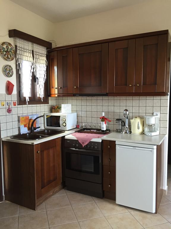 Vervekis Apartments Фискардо Екстериор снимка