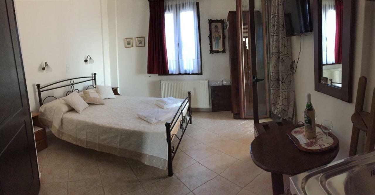 Vervekis Apartments Фискардо Екстериор снимка
